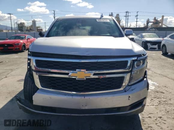 2019 Chevrolet Suburban LT with VIN 1GNSCHKC6KR177387, listed as a Copart auction lot 40919754 with 46,100 mi miles and . Bid and sale history available at DreamBid. Image 5.