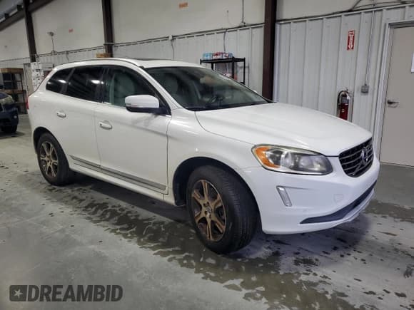 ✅ 2014 Volvo XC60 R-Design Premier Plus • VIN: YV4902DZ3E2551799 • Lot: 67396745. Listed on Copart with 135,528 mi. Free auction sales archive from the USA and detailed vehicle history report at DreamBid. Image 4.