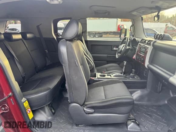 ✅ 2008 Toyota FJ Cruiser • VIN: JTEBU11F28K016184 • Lot: 92742095. Wystawiony na Copart z przebiegiem Nie podano. Bezpłatny archiwum sprzedaży aukcyjnych z USA i szczegółowy raport historii pojazdu na DreamBid. Zdjęcie 8.