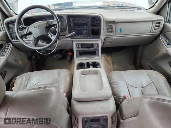 ✅ 2004 Chevrolet Silverado 2500HD LS • VIN: 1GCHK23U64F150771 • Lot: 87114365. Wystawiony na Copart z przebiegiem Nie podano. Bezpłatny archiwum sprzedaży aukcyjnych z USA i szczegółowy raport historii pojazdu na DreamBid. Zdjęcie 8.