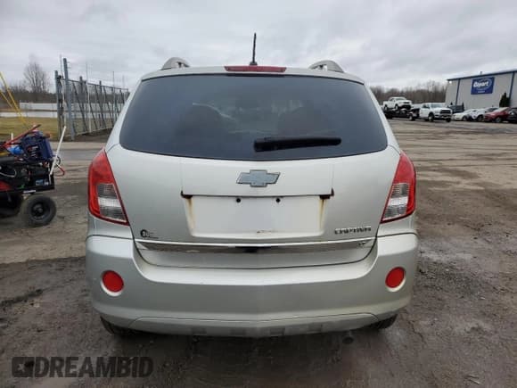 ✅ 2014 Chevrolet Captiva Sport LT • VIN: 3GNAL3EK5ES592204 • Lot: 49266755. Wystawiony na Copart z przebiegiem 122 041 mil. Bezpłatny archiwum sprzedaży aukcyjnych z USA i szczegółowy raport historii pojazdu na DreamBid. Zdjęcie 6.