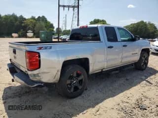 ✅ 2019 Chevrolet Silverado 1500 LT • VIN: 2GCVKPEC6K1202019 • Lot: 68289334. Wystawiony na Copart z przebiegiem Nie podano. Bezpłatny archiwum sprzedaży aukcyjnych z USA i szczegółowy raport historii pojazdu na DreamBid. Zdjęcie 3.