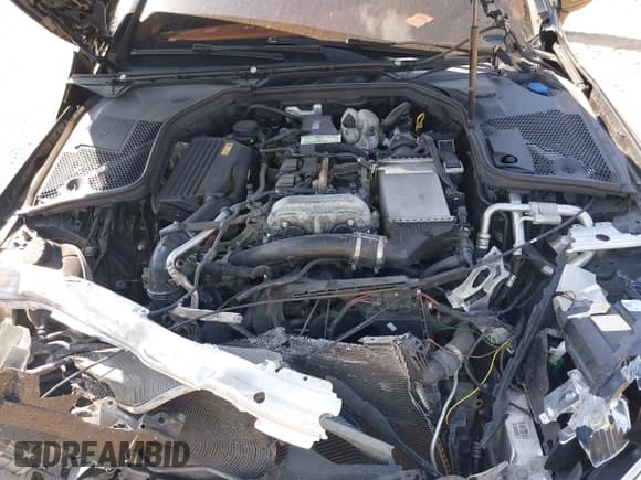 ✅ 2017 Mercedes-Benz C 300 • VIN: WDDWJ4KB4HF416290 • Lot: 43736646. Wystawiony na IAAI z przebiegiem 88 412 mil. Bezpłatny archiwum sprzedaży aukcyjnych z USA i szczegółowy raport historii pojazdu na DreamBid. Zdjęcie 10.