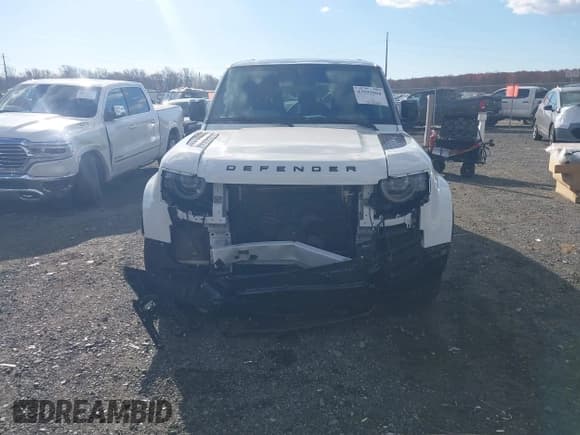 ✅ 2023 Land Rover Defender X-Dynamic SE • VIN: SALE2EEU4P2132937 • Лот: 43591864. Опубликован ранее на IAAI с пробегом 39 959 миль. Бесплатный доступ к архиву аукционных продаж из США и подробный отчёт об истории автомобиля на DreamBid. Изображение 13.