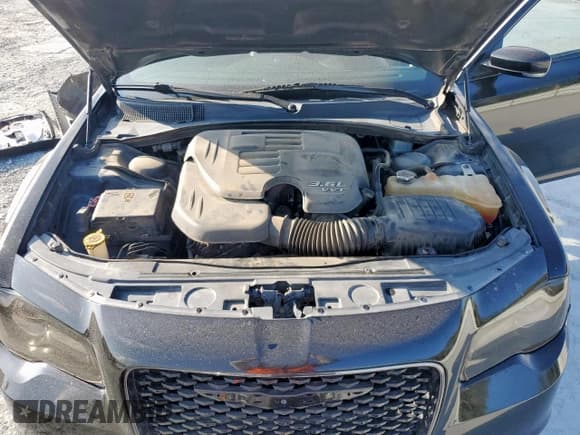 ✅ 2018 Chrysler 300 S • VIN: 2C3CCAGG7JH321192 • Lot: 81861865. Listed on Copart with 126,654 mi. Free auction sales archive from the USA and detailed vehicle history report at DreamBid. Image 11.