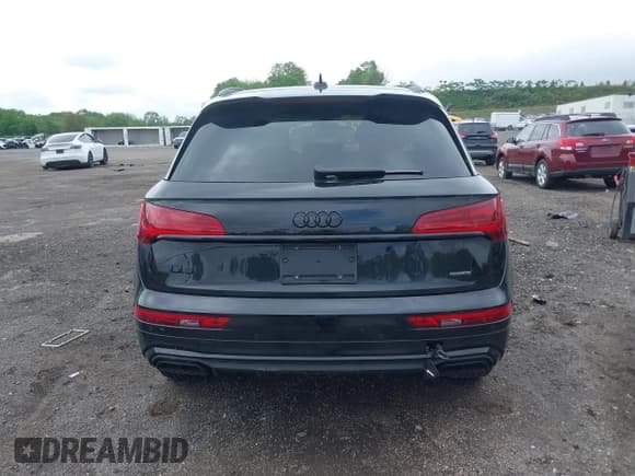 ✅ 2024 Audi Q5 S line Premium • VIN: WA1GAAFY9R2108000 • Лот: 42275990. Опубликован ранее на IAAI с пробегом 9 392 миль. Бесплатный доступ к архиву аукционных продаж из США и подробный отчёт об истории автомобиля на DreamBid. Изображение 16.