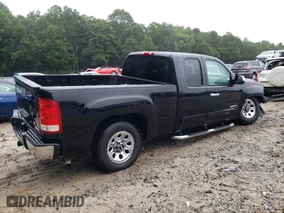✅ 2011 GMC Sierra 1500 SL • VIN: 1GTR1UEA7BZ171887 • Lot: 65835955. Listed on Copart with 117,383 mi. Free auction sales archive from the USA and detailed vehicle history report at DreamBid. Image 3.