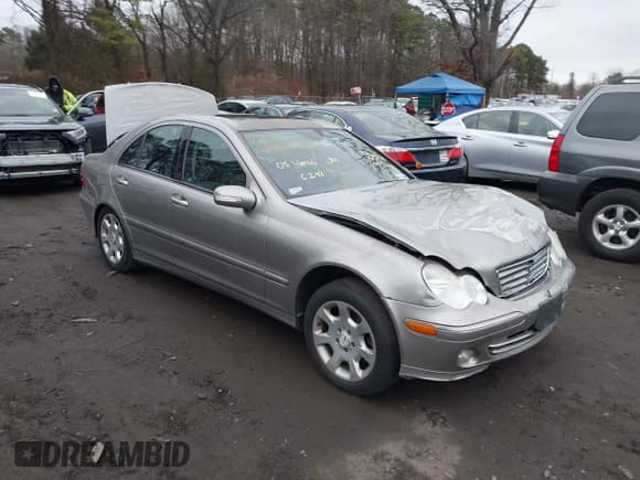 ✅ 2005 Mercedes-Benz C 240 • VIN: WDBRF81J45F686641 • Lot: 41168122. Listed on IAAI with Not provided. Free auction sales archive from the USA and detailed vehicle history report at DreamBid. Image 1.