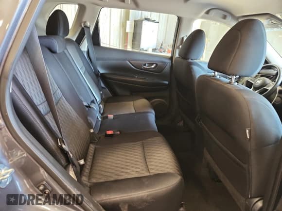 ✅ 2017 Nissan Rogue SV • VIN: 5N1AT2MT2HC877381 • Lot: 90632945. Listed on Copart with 37,844 mi. Free auction sales archive from the USA and detailed vehicle history report at DreamBid. Image 11.