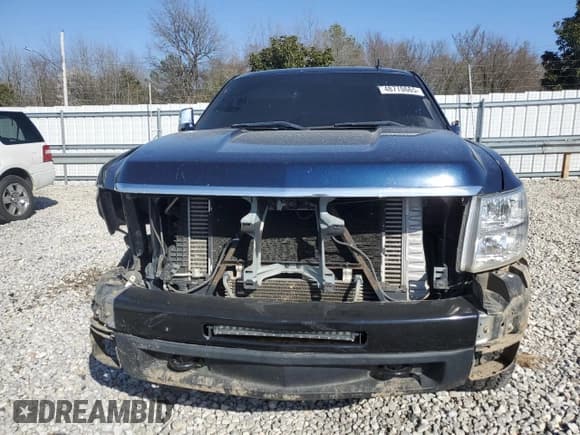 ✅ 2009 Chevrolet Silverado 2500HD LT • VIN: 1GCHC53639F143011 • Lot: 48770665. Listed on Copart with 245,226 mi. Free auction sales archive from the USA and detailed vehicle history report at DreamBid. Image 5.