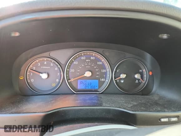 ✅ 2011 Hyundai Santa Fe Limited • VIN: 5XYZKDAG6BG024174 • Lot: 83810825. Listed on Copart with 84,166 mi. Free auction sales archive from the USA and detailed vehicle history report at DreamBid. Image 9.