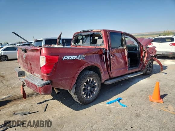 ✅ 2018 Nissan Titan Pro-4X • VIN: 1N6AA1E55JN544099 • Lot: 67639215. Wystawiony na Copart z przebiegiem Nie podano. Bezpłatny archiwum sprzedaży aukcyjnych z USA i szczegółowy raport historii pojazdu na DreamBid. Zdjęcie 3.