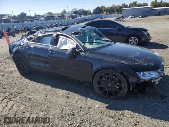 ✅ 2013 Audi A7 Premium Plus • VIN: WAUYGAFC3DN129961 • Lot: 82475235. Listed on Copart with 106,044 mi. Free auction sales archive from the USA and detailed vehicle history report at DreamBid. Image 4.