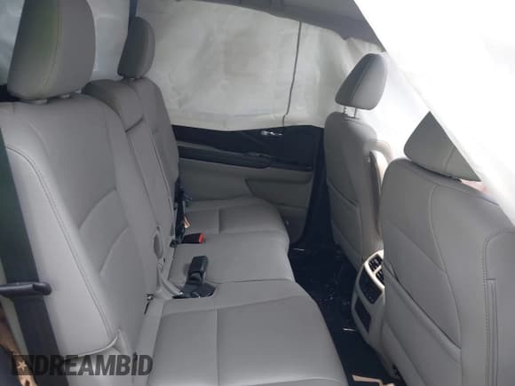 ✅ 2020 Honda Pilot EX-L • VIN: 5FNYF6H53LB033696 • Lot: 42506685. Wystawiony na IAAI z przebiegiem 104 365 mil. Bezpłatny archiwum sprzedaży aukcyjnych z USA i szczegółowy raport historii pojazdu na DreamBid. Zdjęcie 8.