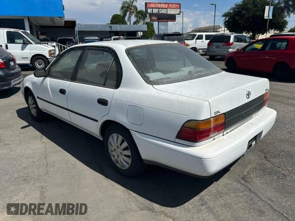 ✅ 1994 Toyota Corolla Deluxe • VIN: 1NXAE09B0RZ126645 • Лот: 70600695. Опубликован ранее на Copart с пробегом 198 129 миль. Бесплатный доступ к архиву аукционных продаж из США и подробный отчёт об истории автомобиля на DreamBid. Изображение 3.