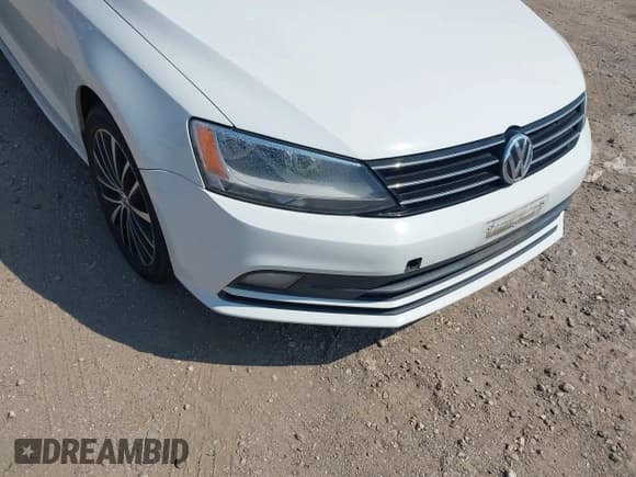 ✅ 2016 Volkswagen Jetta Sport • VIN: 3VWD17AJ5GM394887 • Lot: 43239359. Listed on IAAI with 95,090 mi. Free auction sales archive from the USA and detailed vehicle history report at DreamBid. Image 6.