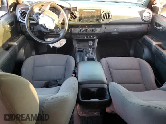 ✅ 2019 Toyota Tacoma SR5 • VIN: 3TMBZ5DN5KM020701 • Лот: 92927315. Опубликован ранее на Copart с пробегом 89 557 миль. Бесплатный доступ к архиву аукционных продаж из США и подробный отчёт об истории автомобиля на DreamBid. Изображение 8.