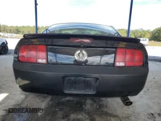 ✅ 2007 Ford Mustang Deluxe • VIN: 1ZVFT80N975352497 • Lot: 82239375. Wystawiony na Copart z przebiegiem 141 190 mil. Bezpłatny archiwum sprzedaży aukcyjnych z USA i szczegółowy raport historii pojazdu na DreamBid. Zdjęcie 6.