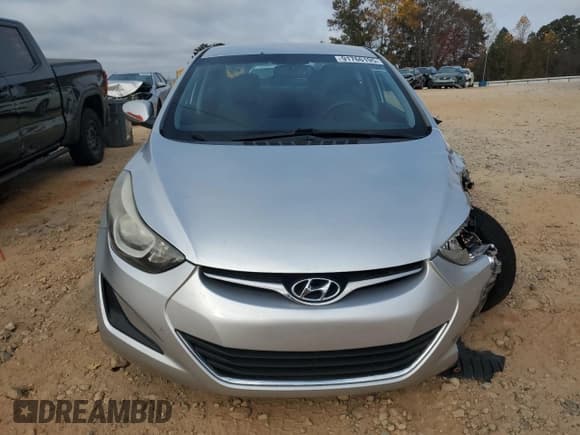 ✅ 2016 Hyundai Elantra SE • VIN: 5NPDH4AE3GH757421 • Lot: 91766195. Wystawiony na Copart z przebiegiem 117 445 mil. Bezpłatny archiwum sprzedaży aukcyjnych z USA i szczegółowy raport historii pojazdu na DreamBid. Zdjęcie 5.