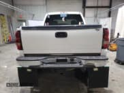 ✅ 2006 Chevrolet Silverado 2500HD Work Truck • VIN: 1GCHC23U36F131515 • Лот: 89382065. Опубликован ранее на Copart с пробегом 276 530 миль. Бесплатный доступ к архиву аукционных продаж из США и подробный отчёт об истории автомобиля на DreamBid. Изображение 6.