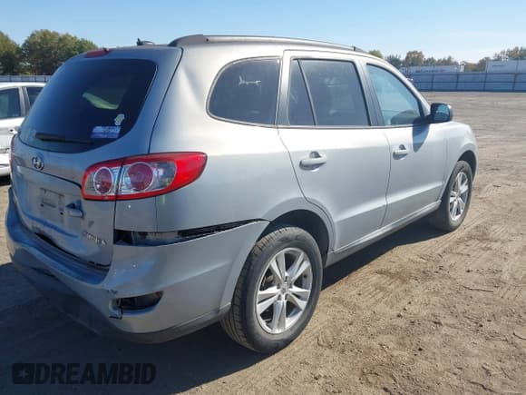 ✅ 2010 Hyundai Santa Fe GLS • VIN: 5NMSG3ABXAH402809 • Лот: 43656126. Опубликован ранее на IAAI с пробегом 42 676 миль. Бесплатный доступ к архиву аукционных продаж из США и подробный отчёт об истории автомобиля на DreamBid. Изображение 4.
