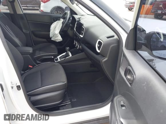 ✅ 2022 Hyundai Venue SEL • VIN: KMHRC8A34NU192850 • Lot: 43244417. Wystawiony na IAAI z przebiegiem 14 585 mil. Bezpłatny archiwum sprzedaży aukcyjnych z USA i szczegółowy raport historii pojazdu na DreamBid. Zdjęcie 5.