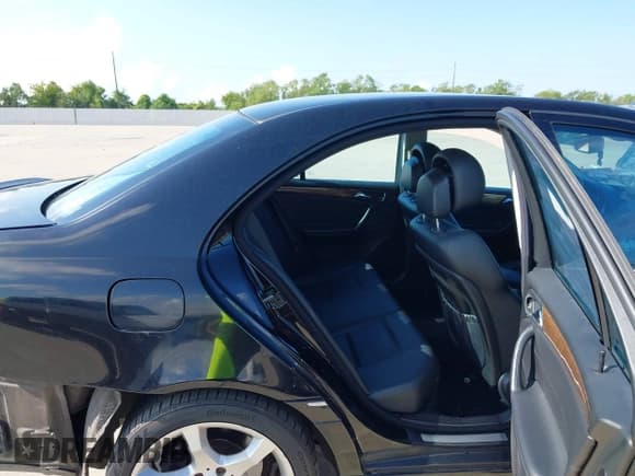 ✅ 2007 Mercedes-Benz C 230 Sport • VIN: WDBRF52H47F930592 • Lot: 43204057. Wystawiony na IAAI z przebiegiem 108 438 mil. Bezpłatny archiwum sprzedaży aukcyjnych z USA i szczegółowy raport historii pojazdu na DreamBid. Zdjęcie 8.