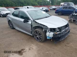 2020 Toyota Camry SE with VIN 4T1G11BKXLU009460, listed as a IAAI auction lot 42907075 with 43,495 mi miles and . Bid and sale history available at DreamBid. Image 1.