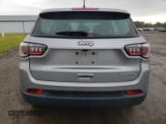 ✅ 2020 Jeep Compass Sport • VIN: 3C4NJCAB1LT187759 • Lot: 90035505. Wystawiony na Copart z przebiegiem 130 992 mil. Bezpłatny archiwum sprzedaży aukcyjnych z USA i szczegółowy raport historii pojazdu na DreamBid. Zdjęcie 6.