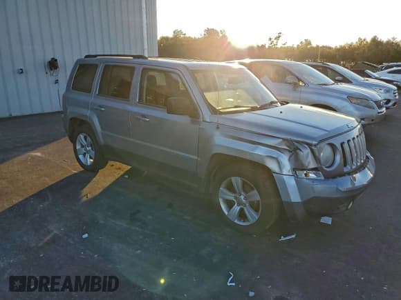 ✅ 2014 Jeep Patriot Latitude • VIN: 1C4NJPFB5ED905774 • Лот: 94293815. Опубликован ранее на Copart с пробегом 117 017 миль. Бесплатный доступ к архиву аукционных продаж из США и подробный отчёт об истории автомобиля на DreamBid. Изображение 4.