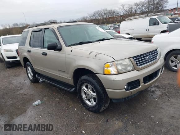 ✅ 2005 Ford Explorer XLT • VIN: 1FMZU73K95ZA63890 • Lot: 41712414. Wystawiony na IAAI z przebiegiem 256 387 mil. Bezpłatny archiwum sprzedaży aukcyjnych z USA i szczegółowy raport historii pojazdu na DreamBid. Zdjęcie 1.
