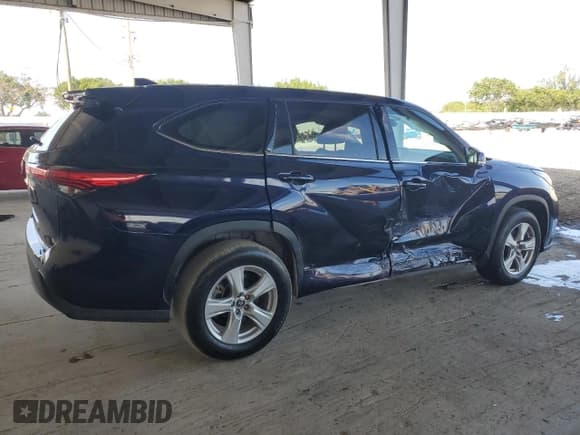 ✅ 2021 Toyota Highlander L • VIN: 5TDCZRAH6MS535526 • Lot: 92065085. Listed on Copart with 28,698 mi. Free auction sales archive from the USA and detailed vehicle history report at DreamBid. Image 3.