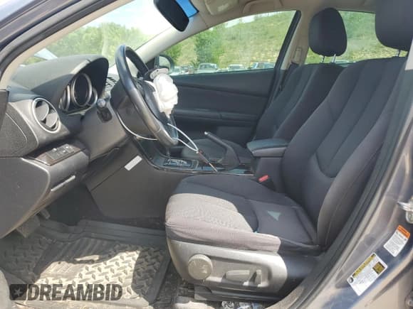 ✅ 2011 Mazda 6 i Grand Touring • VIN: 1YVHZ8CH6B5M30477 • Lot: 60351525. Listed on Copart with 150,322 mi. Free auction sales archive from the USA and detailed vehicle history report at DreamBid. Image 7.