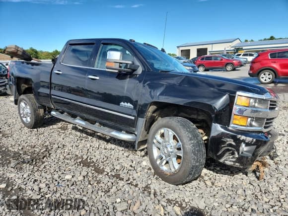 ✅ 2015 Chevrolet Silverado 2500HD High Country • VIN: 1GC1KXE85FF667545 • Lot: 82149075. Listed on Copart with Not provided. Free auction sales archive from the USA and detailed vehicle history report at DreamBid. Image 4.
