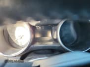 ✅ 2021 Ford Mustang EcoBoost • VIN: 1FA6P8TH0M5112916 • Lot: 90834825. Wystawiony na Copart z przebiegiem Nie podano. Bezpłatny archiwum sprzedaży aukcyjnych z USA i szczegółowy raport historii pojazdu na DreamBid. Zdjęcie 9.