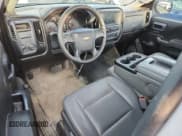 ✅ 2018 Chevrolet Silverado 1500 Work Truck • VIN: 1GCNCNECXJZ209983 • Lot: 92613965. Wystawiony na Copart z przebiegiem 131 459 mil. Bezpłatny archiwum sprzedaży aukcyjnych z USA i szczegółowy raport historii pojazdu na DreamBid. Zdjęcie 8.