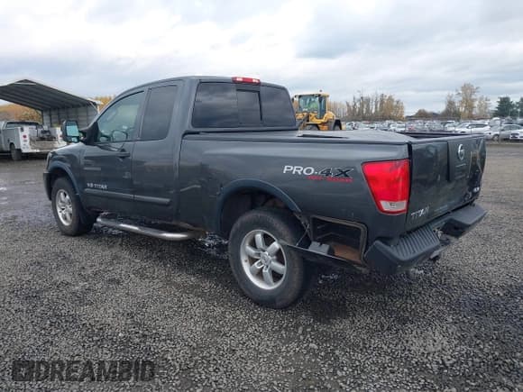 ✅ 2008 Nissan Titan XE • VIN: 1N6AA06C48N355915 • Лот: 40775267. Опубликован ранее на IAAI с пробегом 137 429 миль. Бесплатный доступ к архиву аукционных продаж из США и подробный отчёт об истории автомобиля на DreamBid. Изображение 3.