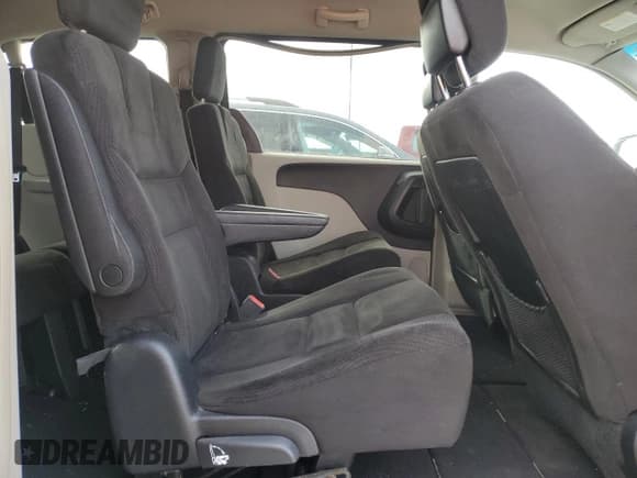 ✅ 2014 Chrysler Town & Country Touring • VIN: 2C4RC1BG7ER309959 • Лот: 52982415. Опубликован ранее на Copart с пробегом 104 189 миль. Бесплатный доступ к архиву аукционных продаж из США и подробный отчёт об истории автомобиля на DreamBid. Изображение 12.