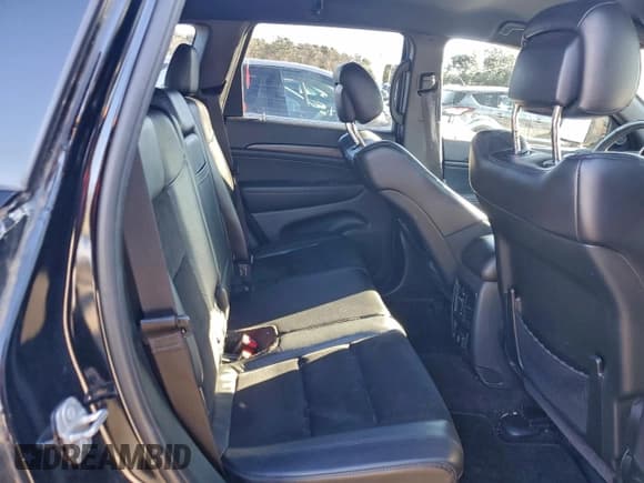 ✅ 2018 Jeep Grand Cherokee Laredo E • VIN: 1C4RJFAG8JC120812 • Лот: 96623795. Опубликован ранее на Copart с пробегом 126 430 миль. Бесплатный доступ к архиву аукционных продаж из США и подробный отчёт об истории автомобиля на DreamBid. Изображение 11.