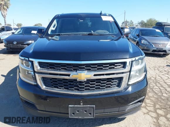 ✅ 2020 Chevrolet Suburban LT • VIN: 1GNSCHKC8LR117497 • Lot: 43092124. Wystawiony na IAAI z przebiegiem 59 482 mil. Bezpłatny archiwum sprzedaży aukcyjnych z USA i szczegółowy raport historii pojazdu na DreamBid. Zdjęcie 12.