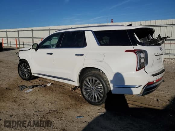 ✅ 2024 Hyundai Palisade Calligraphy • VIN: KM8R7DGEXRU745237 • Лот: 46177755. Опубликован ранее на Copart с пробегом 9 371 миль. Бесплатный доступ к архиву аукционных продаж из США и подробный отчёт об истории автомобиля на DreamBid. Изображение 2.