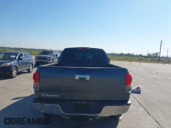 ✅ 2008 Toyota Tundra • VIN: 5TFRU54148X011064 • Lot: 43421865. Wystawiony na IAAI z przebiegiem 306 435 mil. Bezpłatny archiwum sprzedaży aukcyjnych z USA i szczegółowy raport historii pojazdu na DreamBid. Zdjęcie 16.