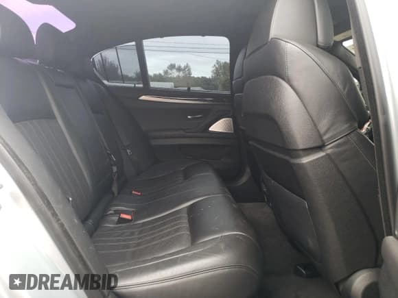 ✅ 2014 BMW M5 • VIN: WBSFV9C58ED097772 • Lot: 69424734. Listed on Copart with 103,322 mi. Free auction sales archive from the USA and detailed vehicle history report at DreamBid. Image 10.