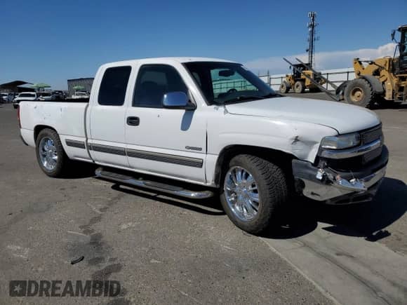 2001 Chevrolet Silverado 1500 LT z VIN 2GCEC19T711379147, wystawiony jako Copart lot #66035605 z przebiegiem 197 533 mil mil oraz Szkoda całkowita • Salvage title. Historia ofert i sprzedaży dostępna na DreamBid. Obrazek 4.