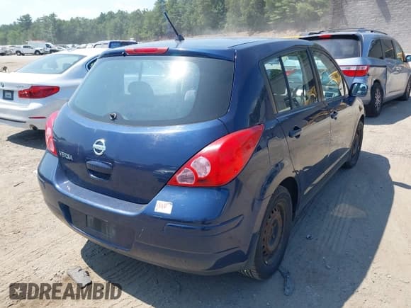 ✅ 2008 Nissan Versa SL • VIN: 3N1BC13E98L454908 • Lot: 42976351. Listed on IAAI with 201,016 mi. Free auction sales archive from the USA and detailed vehicle history report at DreamBid. Image 4.
