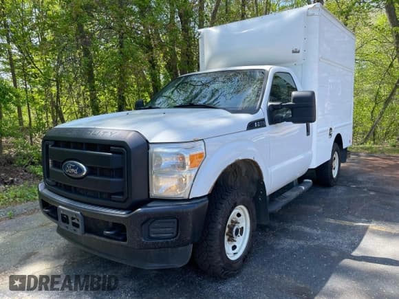 ✅ 2015 Ford F-250 XL • VIN: 1FDBF2B68FEA47594 • Лот: 70417015. Опубликован ранее на Copart с пробегом Не указан. Бесплатный доступ к архиву аукционных продаж из США и подробный отчёт об истории автомобиля на DreamBid. Изображение 2.