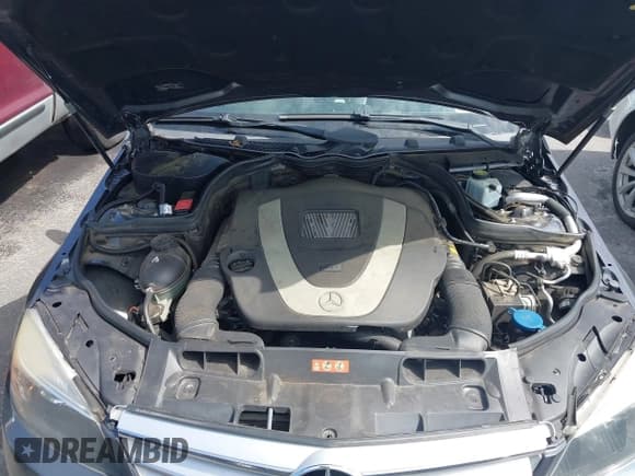 ✅ 2011 Mercedes-Benz C 300 Sport • VIN: WDDGF8BB3BR166544 • Lot: 43068722. Listed on IAAI with 136,456 mi. Free auction sales archive from the USA and detailed vehicle history report at DreamBid. Image 10.