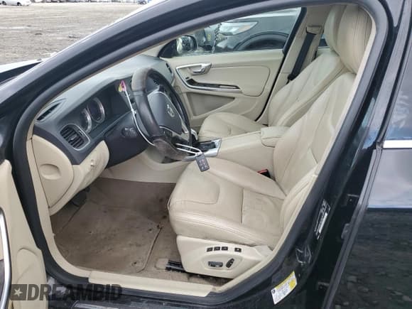 ✅ 2013 Volvo S60 T5 Premier • VIN: YV1612FS5D2187431 • Lot: 87292205. Listed on Copart with 177,150 mi. Free auction sales archive from the USA and detailed vehicle history report at DreamBid. Image 7.