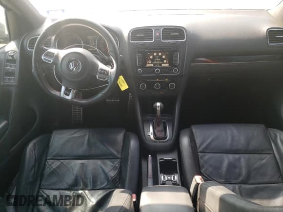 ✅ 2013 Volkswagen Golf GTI Wolfsburg Edition • VIN: WVWHV7AJ8DW133760 • Lot: 86565394. Wystawiony na Copart z przebiegiem 161 575 mil. Bezpłatny archiwum sprzedaży aukcyjnych z USA i szczegółowy raport historii pojazdu na DreamBid. Zdjęcie 8.