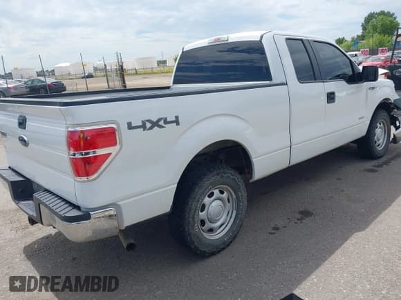 ✅ 2012 Ford F-150 XL • VIN: 1FTFX1ET2CFD02213 • Лот: 39533030. Опубликован ранее на IAAI с пробегом 184 309 миль. Бесплатный доступ к архиву аукционных продаж из США и подробный отчёт об истории автомобиля на DreamBid. Изображение 4.